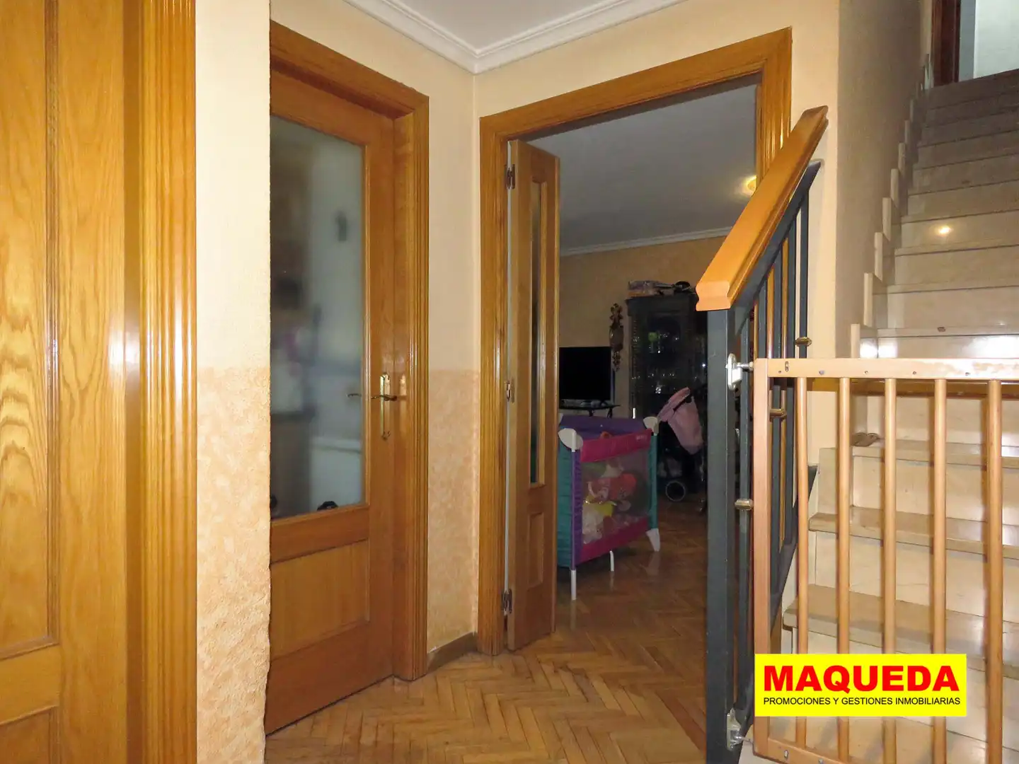 Maisonette zum Verkauf in Alcorcón mit Klimaanlage, Heizung und Parkett