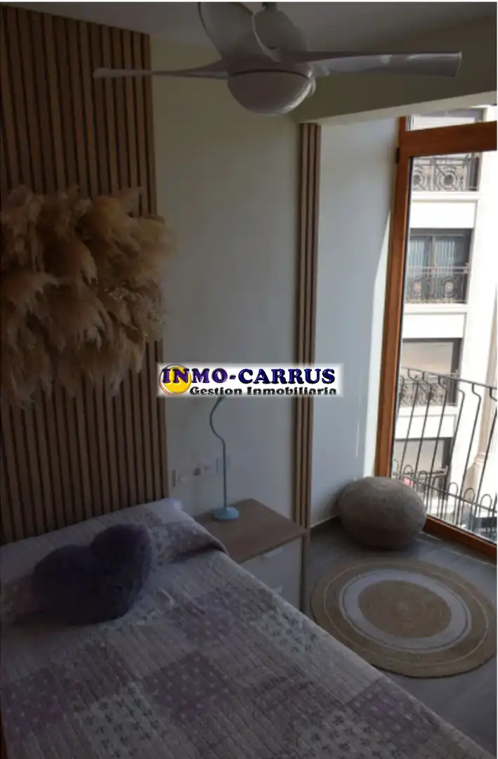 Habitación de Piso de alquiler en Elche / Elx con Aire acondicionado, Calefacción y Amueblado