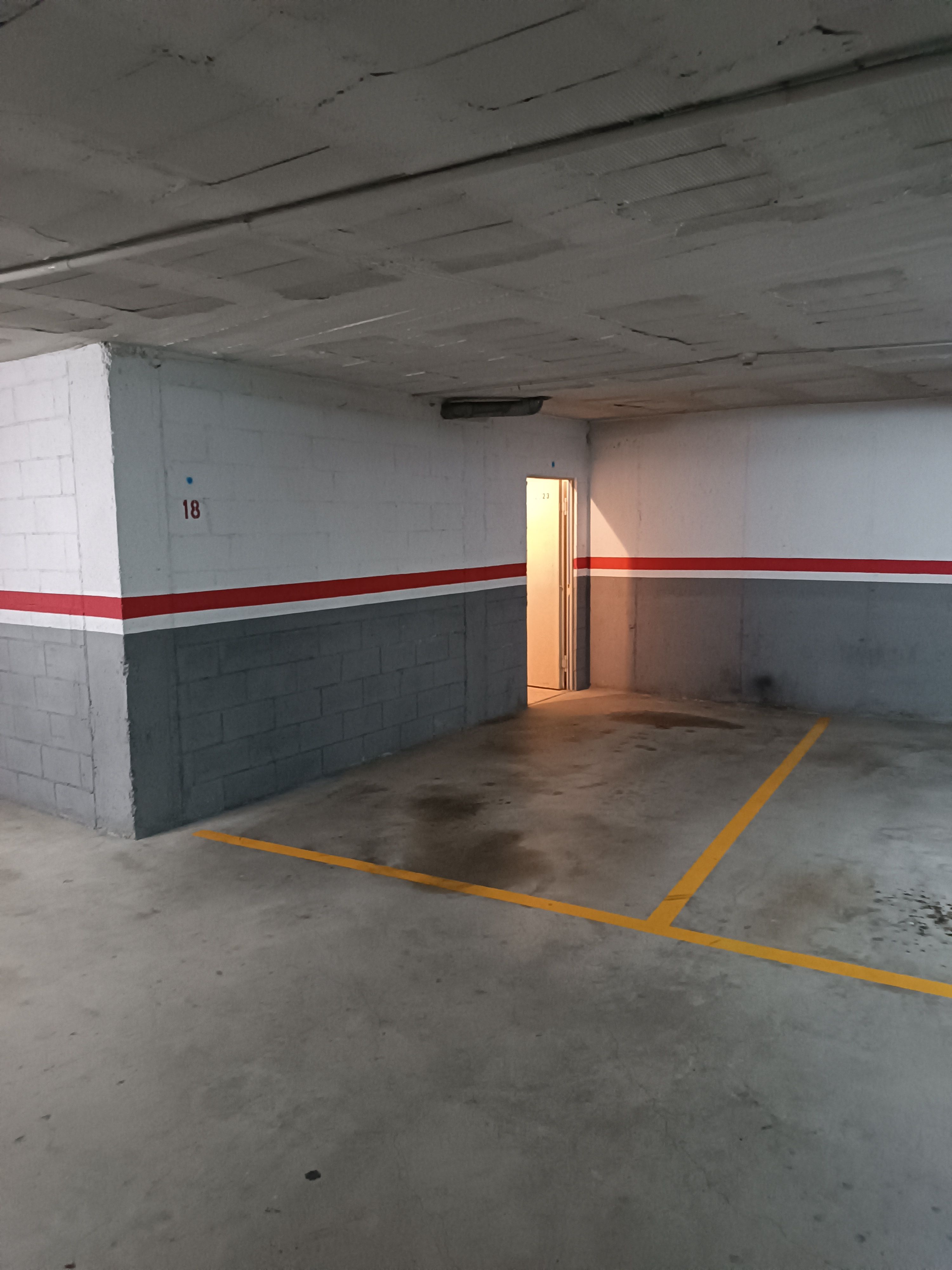 Garage to rent in Carrer d'Antoni Sedó, 18, Ca n'Alzamora