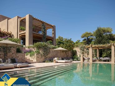 Casa con balcone in vendita a Roca Llisa