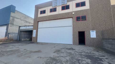 NAVE INDUSTRIAL EN VENTA O ALQUILER – POLÍGONO RIAMBAU TÀRREGA