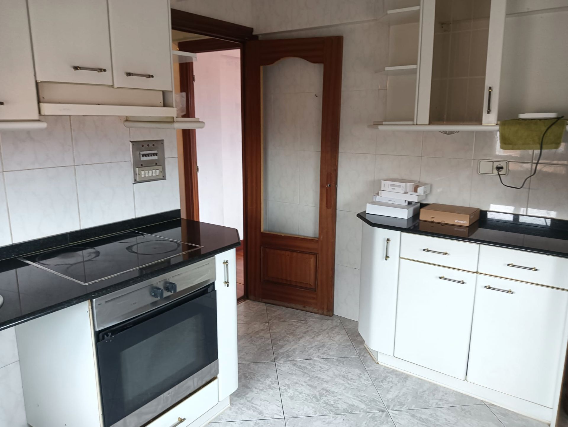 Cuina de Pis en venda en Portugalete amb Calefacció, Moblat i Alarma