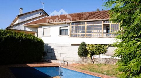 VENTA GRAN VIVIENDA CERCANA A PONTEAREAS,  A LA AUTOVIA A52 Y A LA PLISAN.