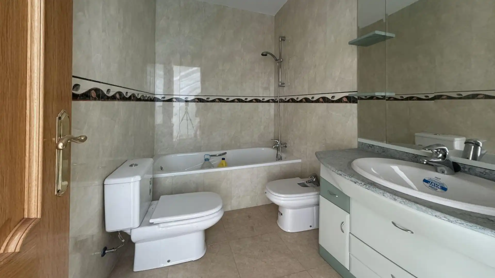 Bathroom of Flat for sale in Abanilla  with Air Conditioner, Heating and Storage room