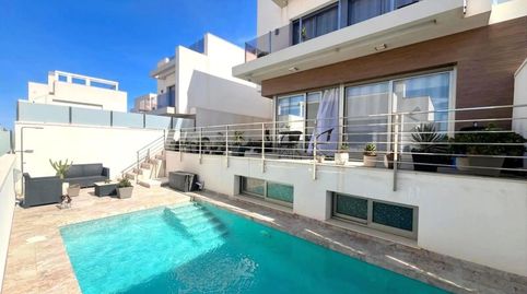 VILLA DE LUJO MODERNA CON PISCINA PRIVADA Y VISTAS A LA LAGUNA SALADA  VILLAMARTÍN, ORIHUELA COSTA