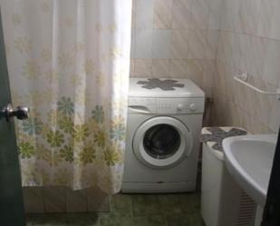 Bathroom of Flat to rent in  Sevilla Capital