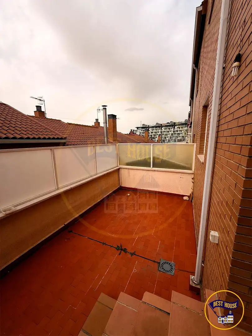 Detached homes for sale in Calle JOAQUIN RODRIGO , San Fernando - Carretera de Valencia