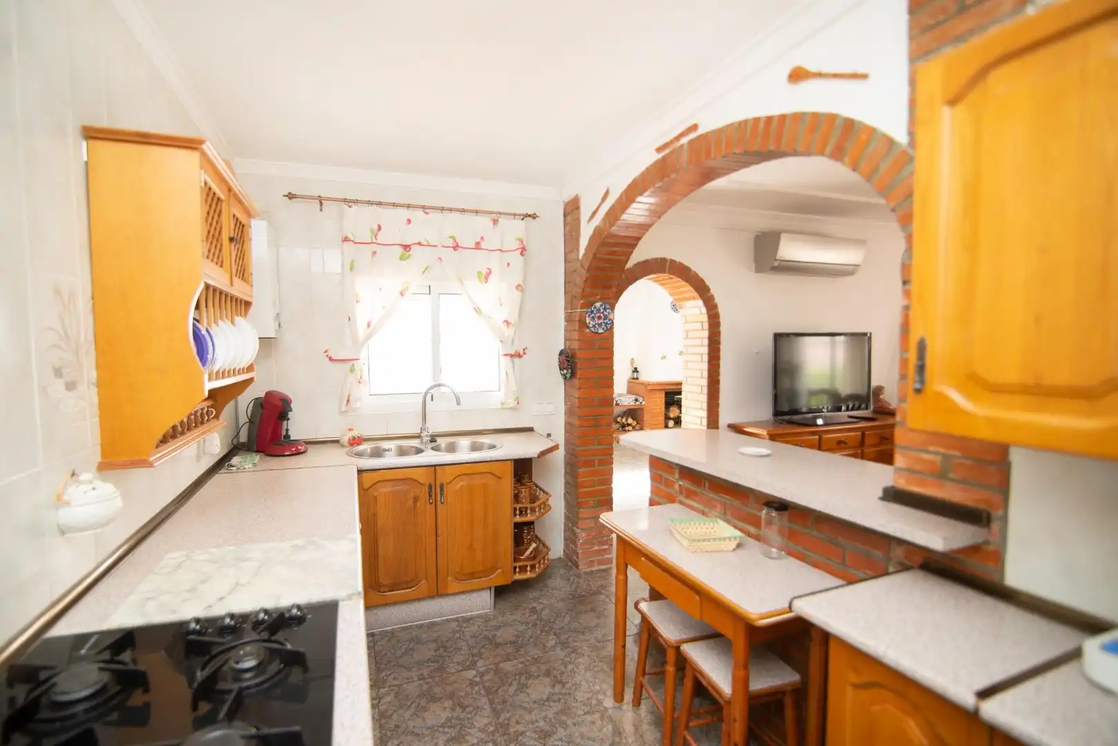 Cocina de Casa o chalet en venta en Chiclana de la Frontera con Aire acondicionado, Jardín privado y Trastero
