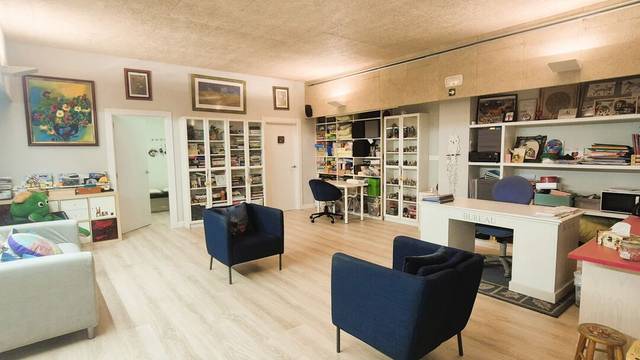 Local comercial en Venta en Calle Ezcároz, 7 en Rochapea