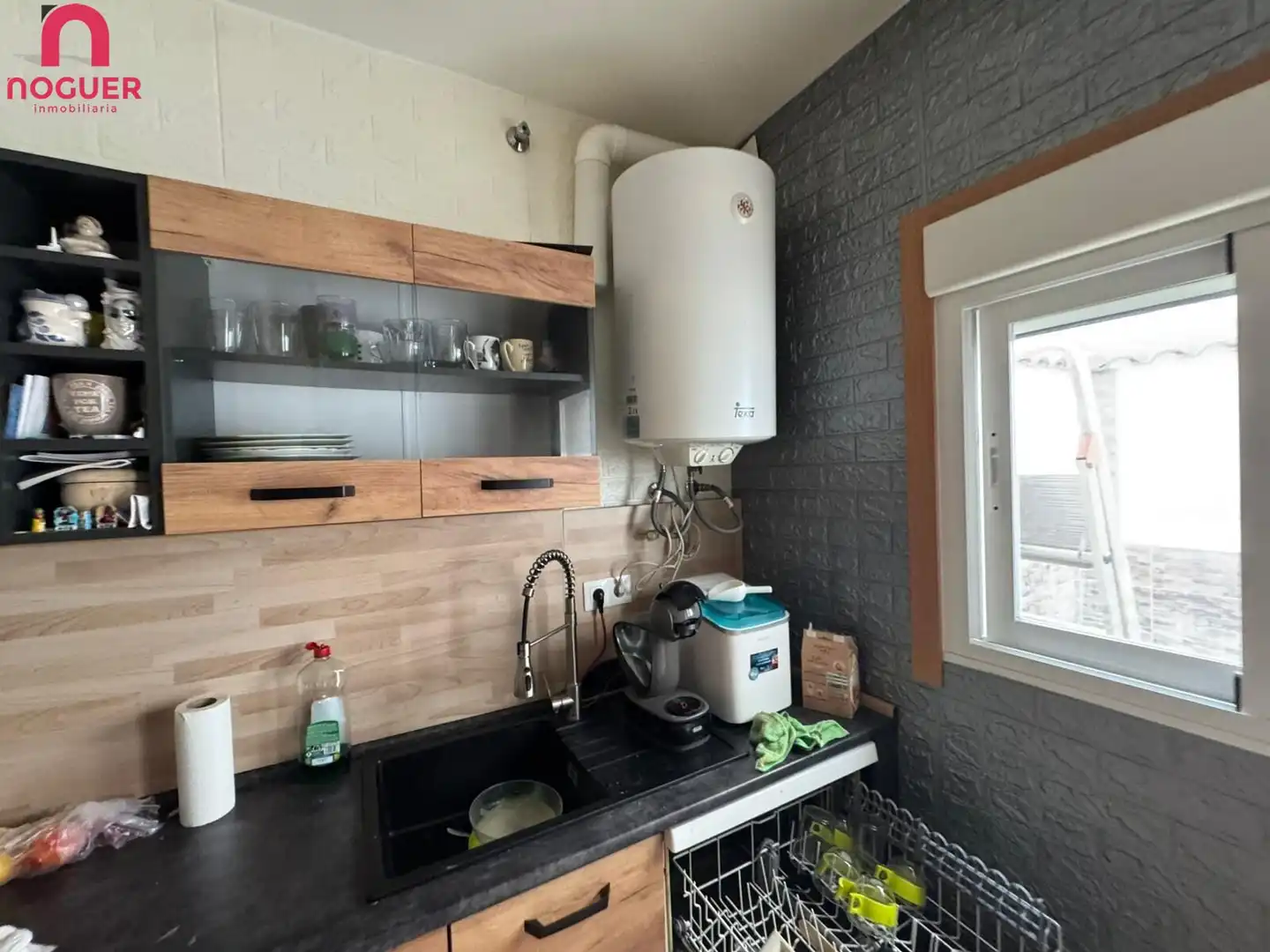 Cuina de Casa o xalet en venda en Córdoba amb Terrassa i Balcó