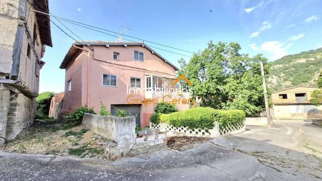 Casa-chalet en Venta en Fresneña