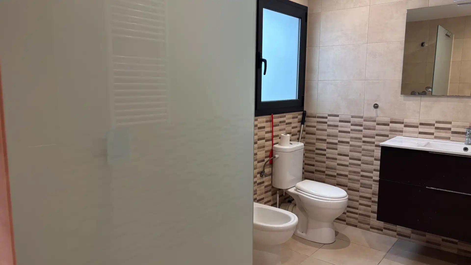 Bathroom of Flat for rent in El Pedró