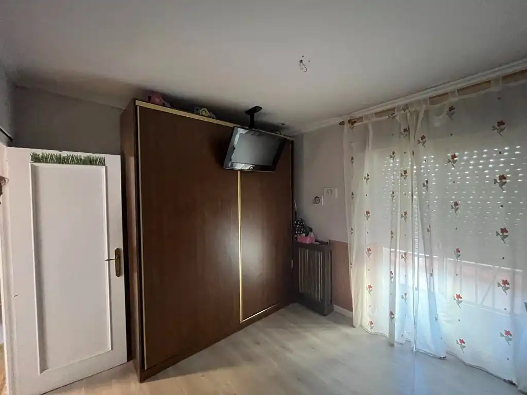 Dormitori de Casa o xalet en venda en Albacete amb Calefacció, Jardí privat i Parquet