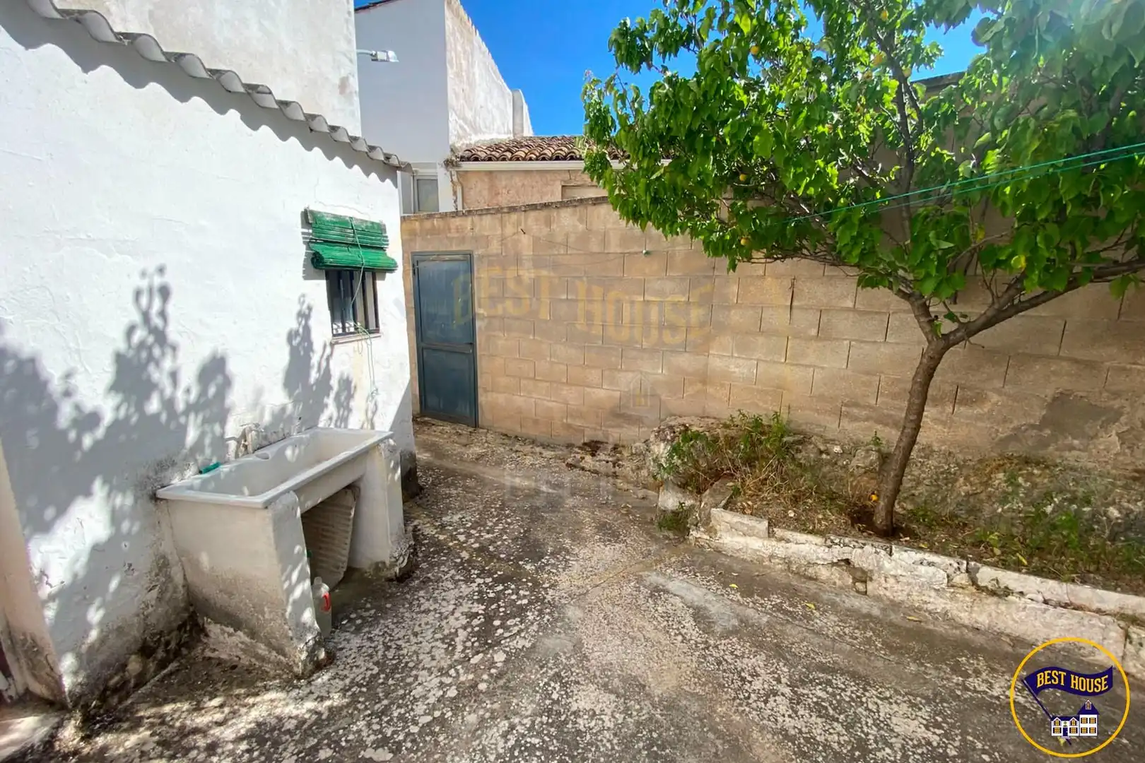 Außenansicht von Country house zum Verkauf in Torrejoncillo del Rey mit Terrasse, Abstellraum und Möbliert