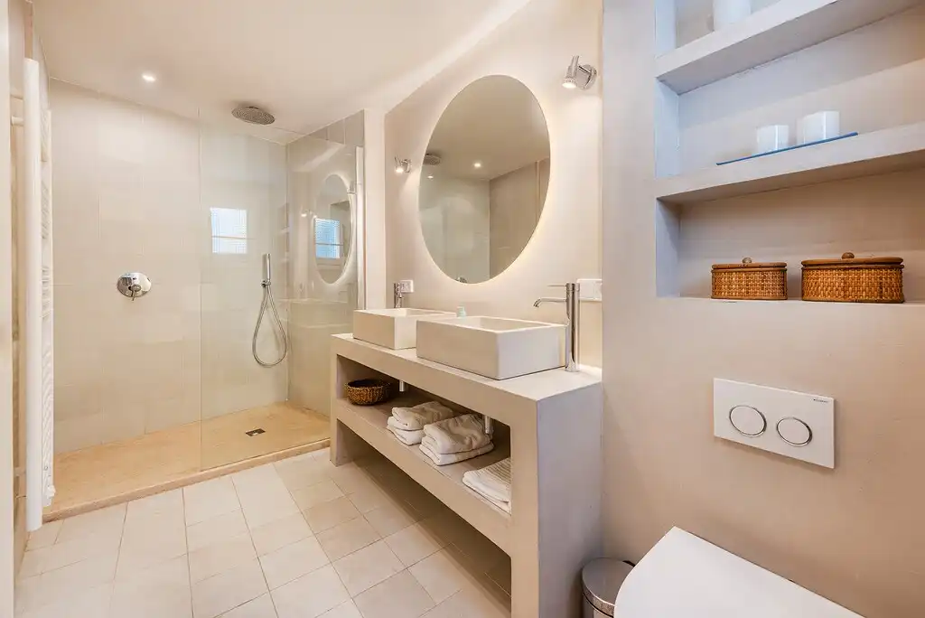 Baño de Finca rústica en venta en Pollença con Aire acondicionado, Calefacción y Jardín privado