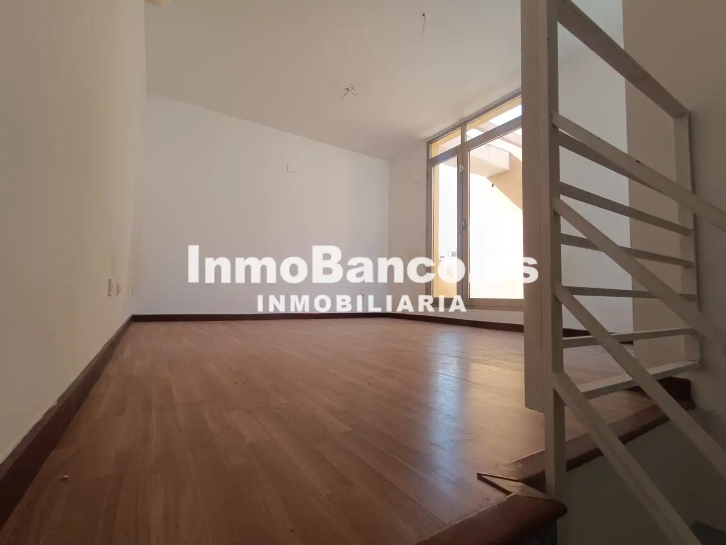Living room of Detached homes for rent in La Pobla de Vallbona  with Air Conditioner, Heating and Terrace