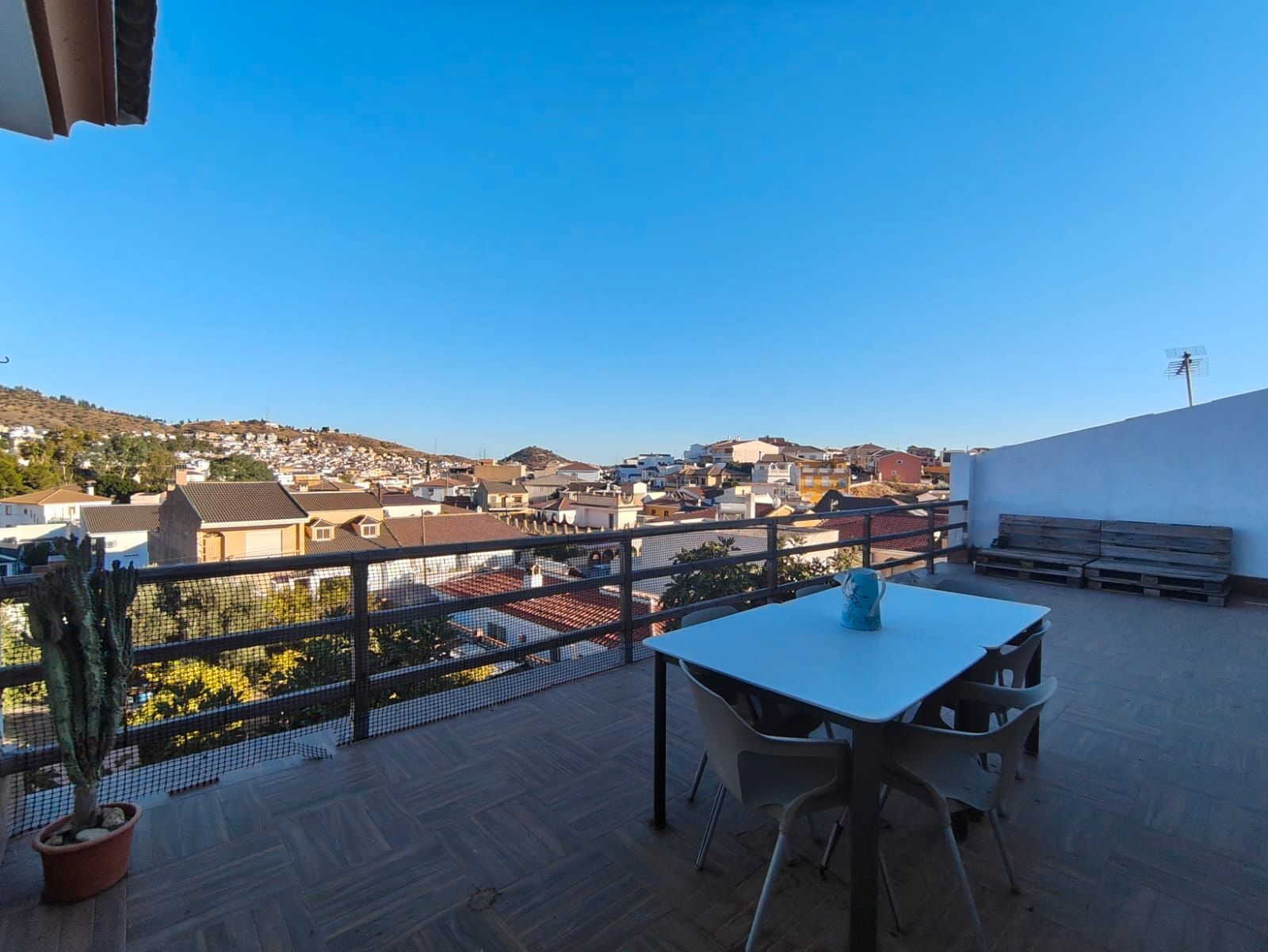 House or chalet to share in Fuente Alegre - El Chaparral - Los Morales, Puerto de la Torre - Atabal