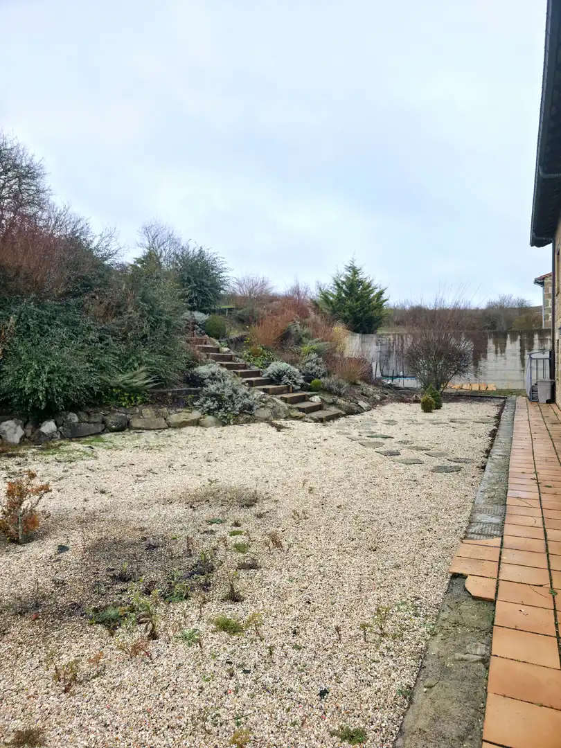 Jardí de Casa o xalet en venda en Aguilar de Campoo amb Calefacció, Jardí privat i Moblat
