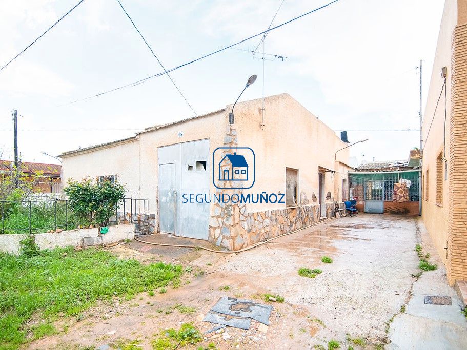 Vista exterior de Finca rústica en venda en Cartagena amb Jardí privat