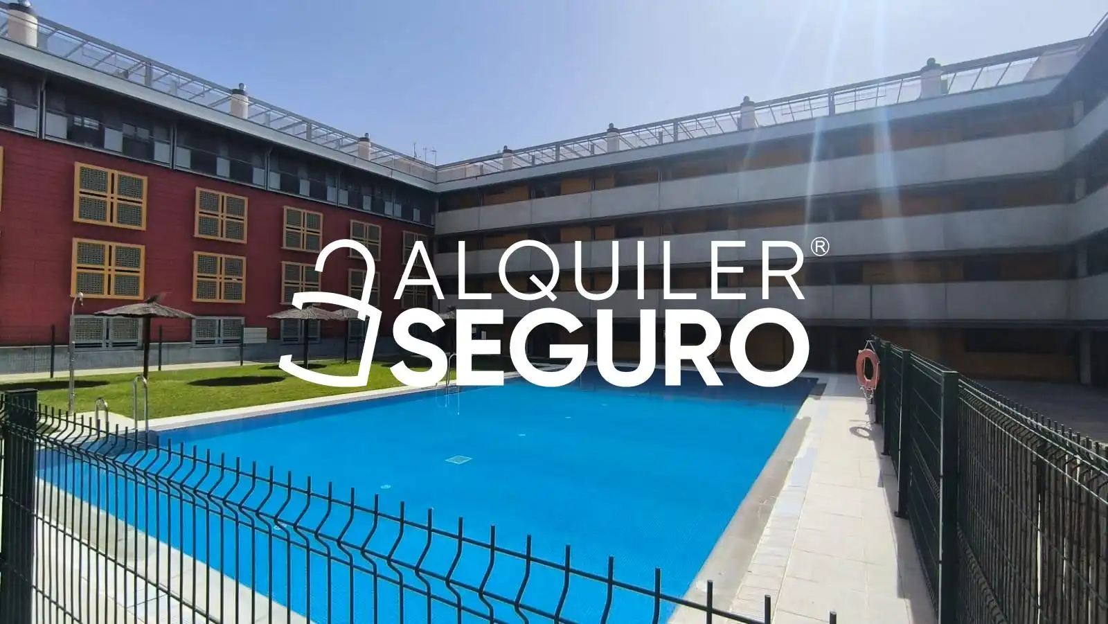 Vista exterior de Pis de lloguer en Camas amb Aire condicionat, Traster i Piscina