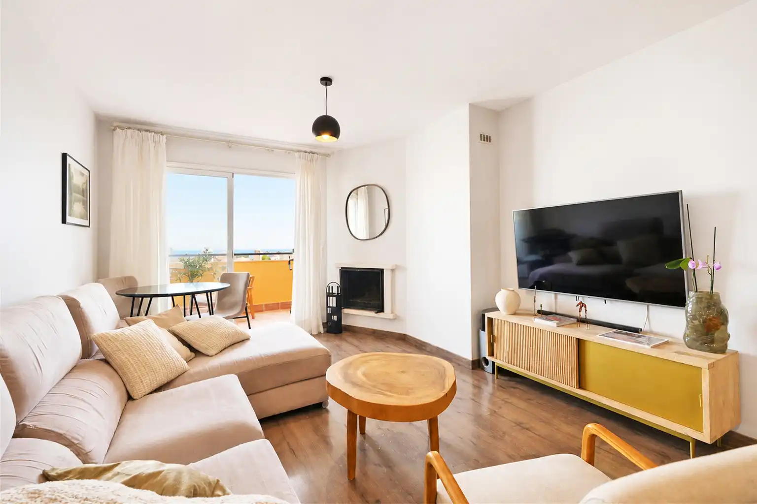 Sala de estar de Apartamento en venta en Mijas con Aire acondicionado, Parquet y Terraza