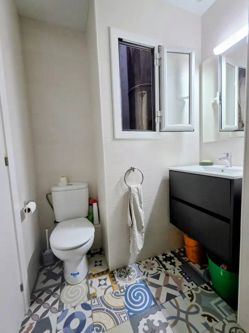 Bathroom of Attic for sale in Barcelona  with Terrace, Furnished and Oven
