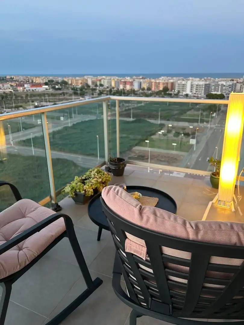 Appartement compact avec piscine à vendre à Calle Ceuta