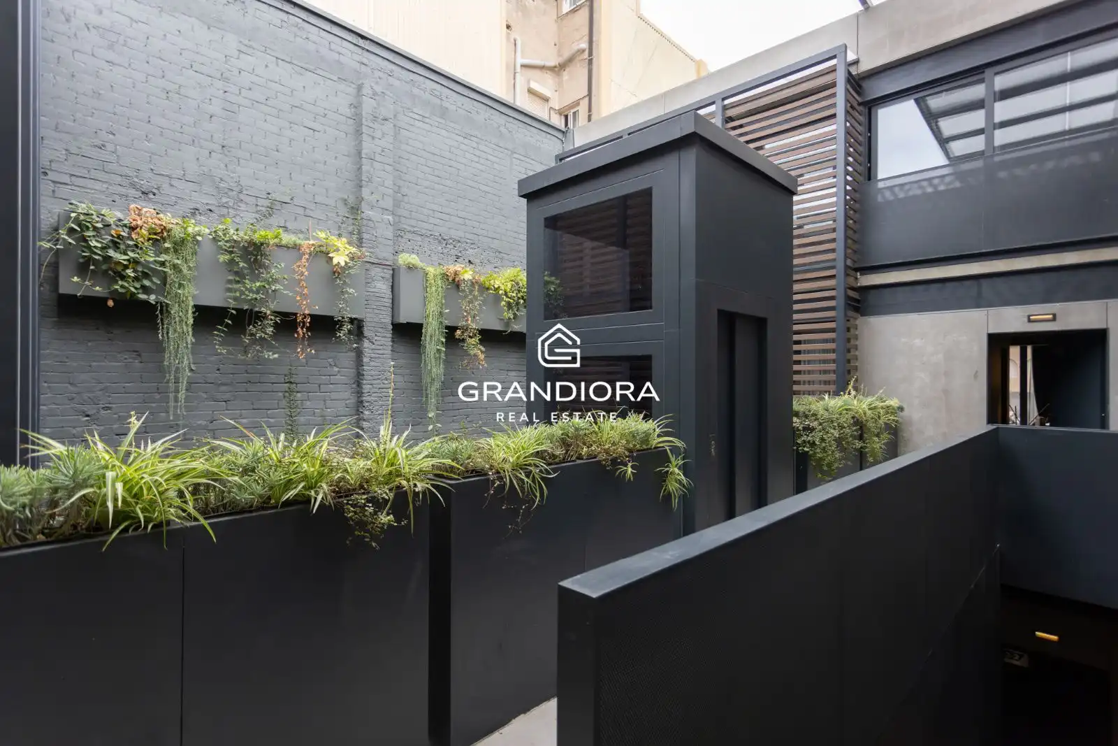 Terrace of Flat for rent in Barcelona  with Air Conditioner, Terrace and Furnished