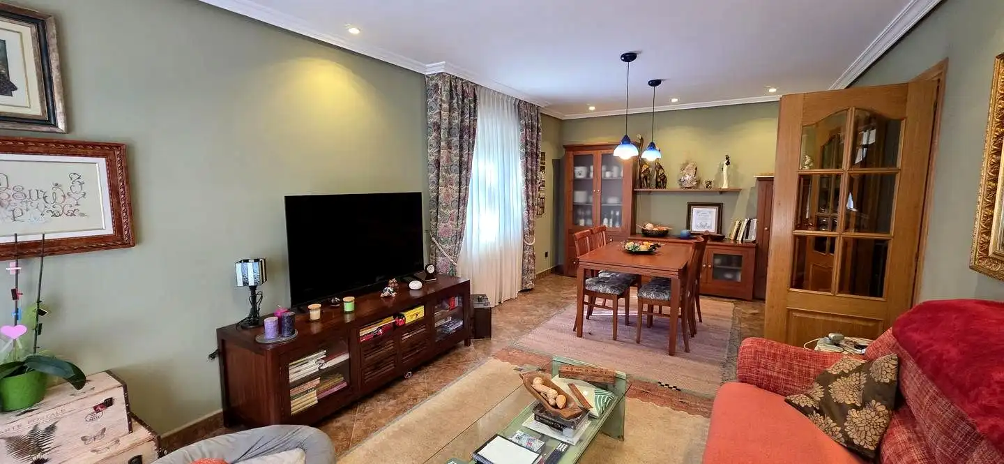 Living room of Houses for sale in Valdés - Luarca  with Heating, Private garden and Parquet flooring