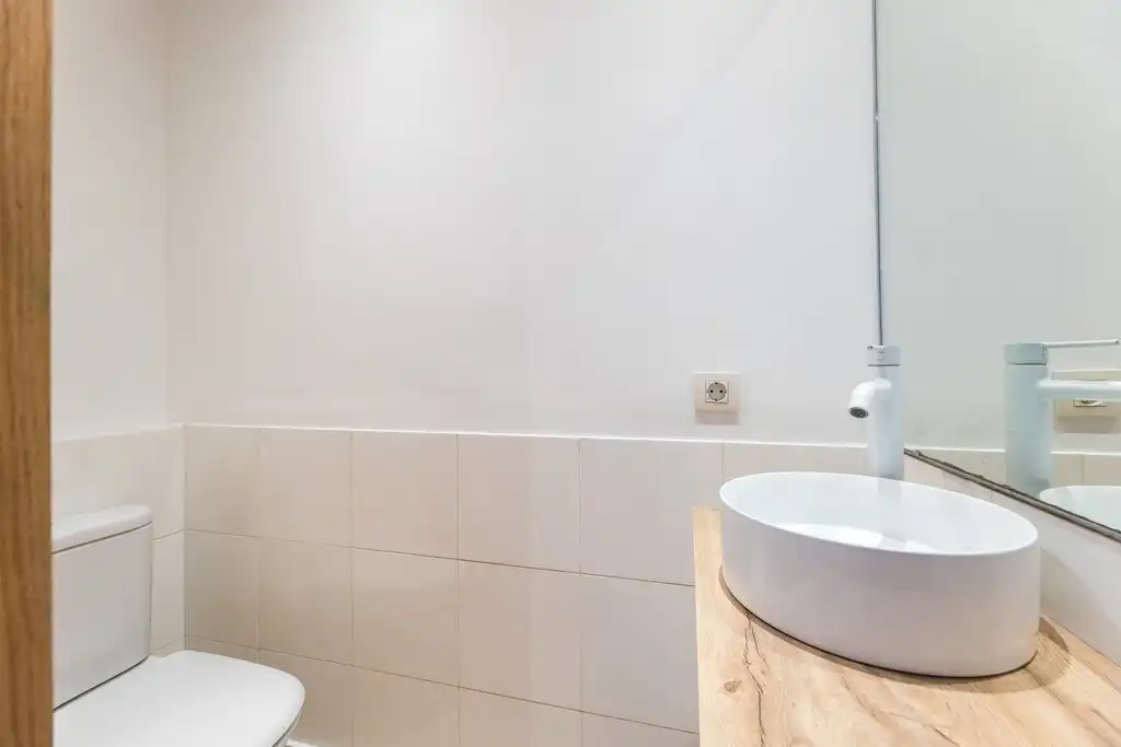 Bathroom of Attic for rent in  Palma de Mallorca  with Air Conditioner, Heating and Terrace