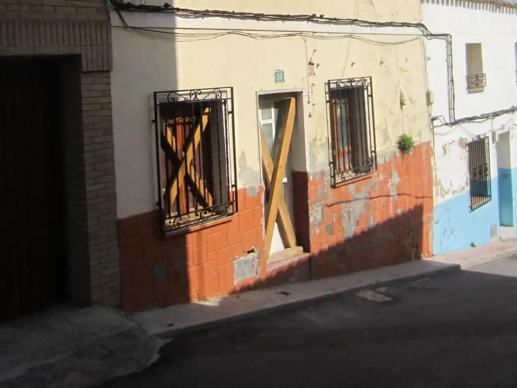 Vista exterior de Casa adosada en venda en Yecla