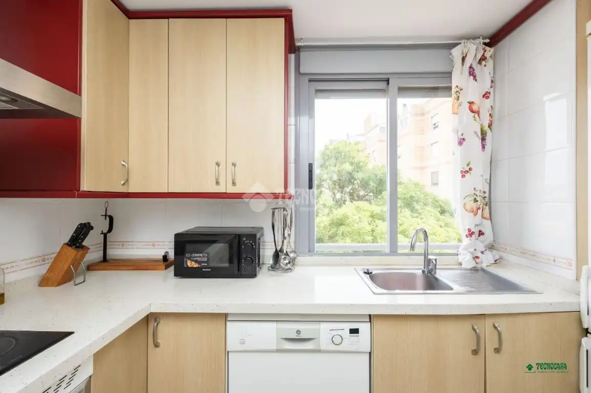 Cocina de Piso en venta en Almería con Amueblado