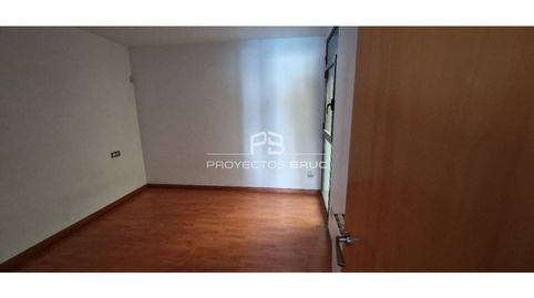 Foto 4 de Edifici en venda a Calle Major, Poble Nou, Manresa