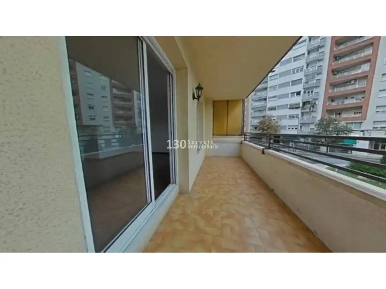 Vista exterior de Pis en venda en Reus amb Terrassa
