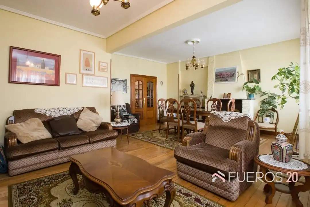 Wohnzimmer von Wohnung zum Verkauf in Barakaldo  mit Terrasse, Abstellraum und Möbliert