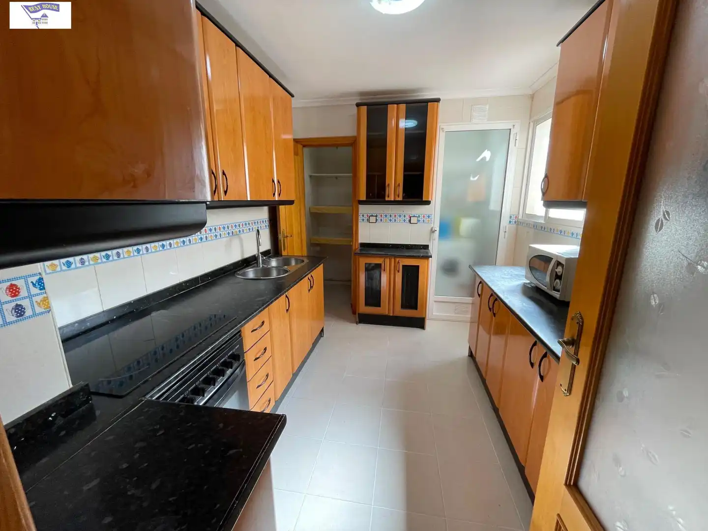 Cocina de Piso en venta en Albacete con Calefacción, Trastero y Balcón