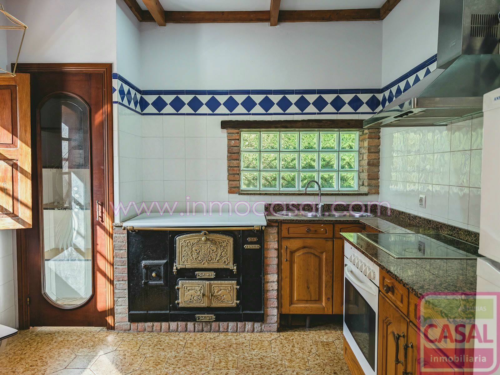 Kitchen of Flat to rent in Langreo  with Heating, Terrace and Storage room