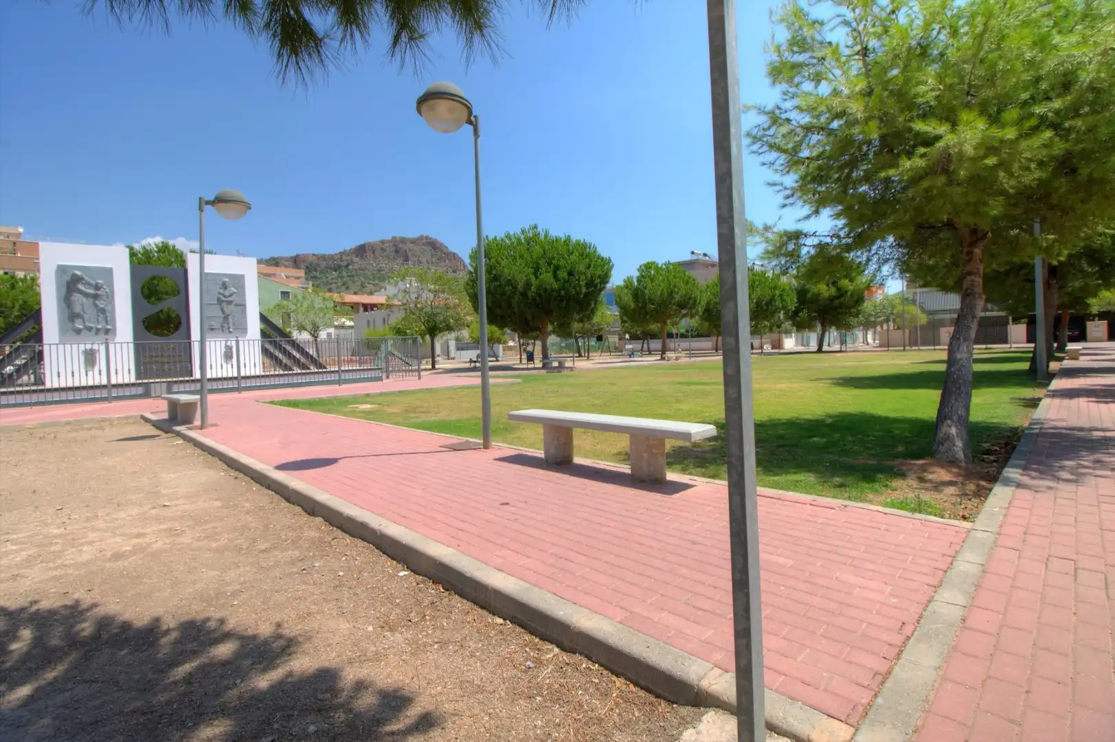 Vista exterior de Local de alquiler en Almenara