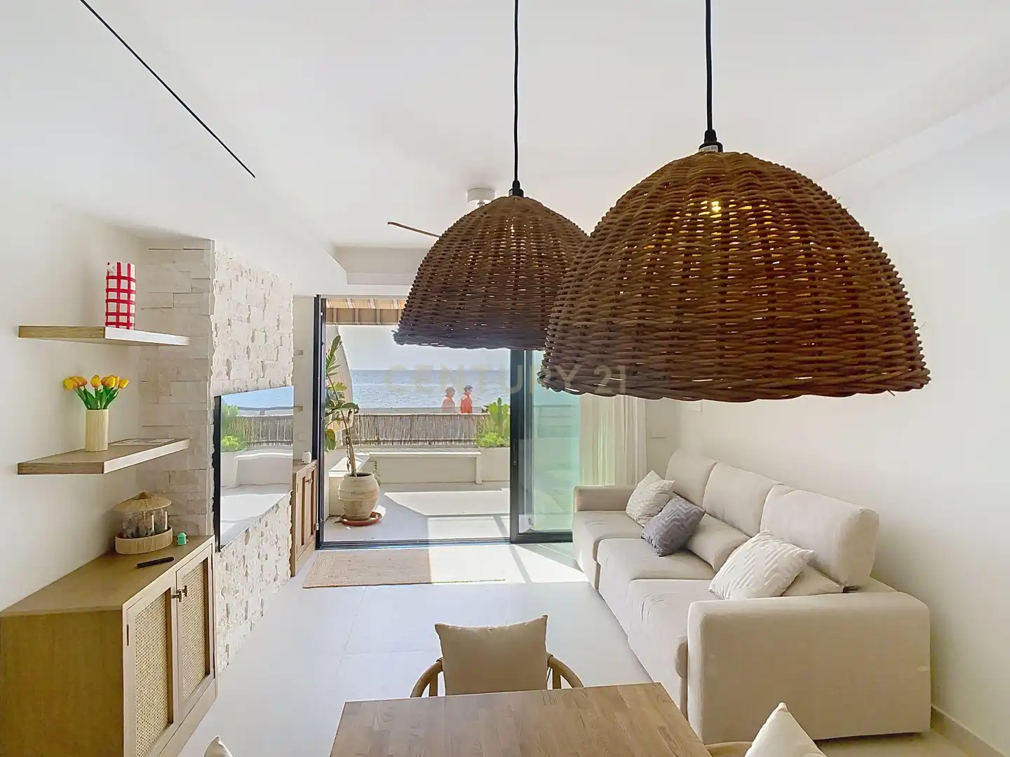 Sala de estar de Piso de alquiler en Rincón de la Victoria con Aire acondicionado y TV