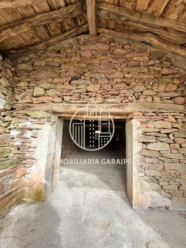 Edifici en venda en Elduain