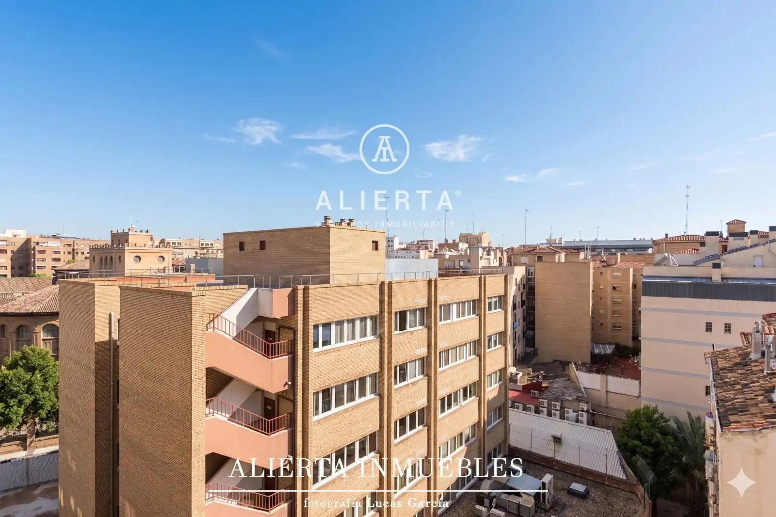 Exterior view of Flat for sale in Zaragoza  with Air Conditioner, Heating and Terrace