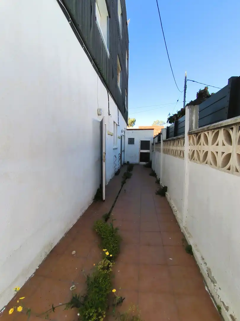 Vista exterior de Apartament en venda en Alcanar amb Aire condicionat, Jardí privat i Terrassa