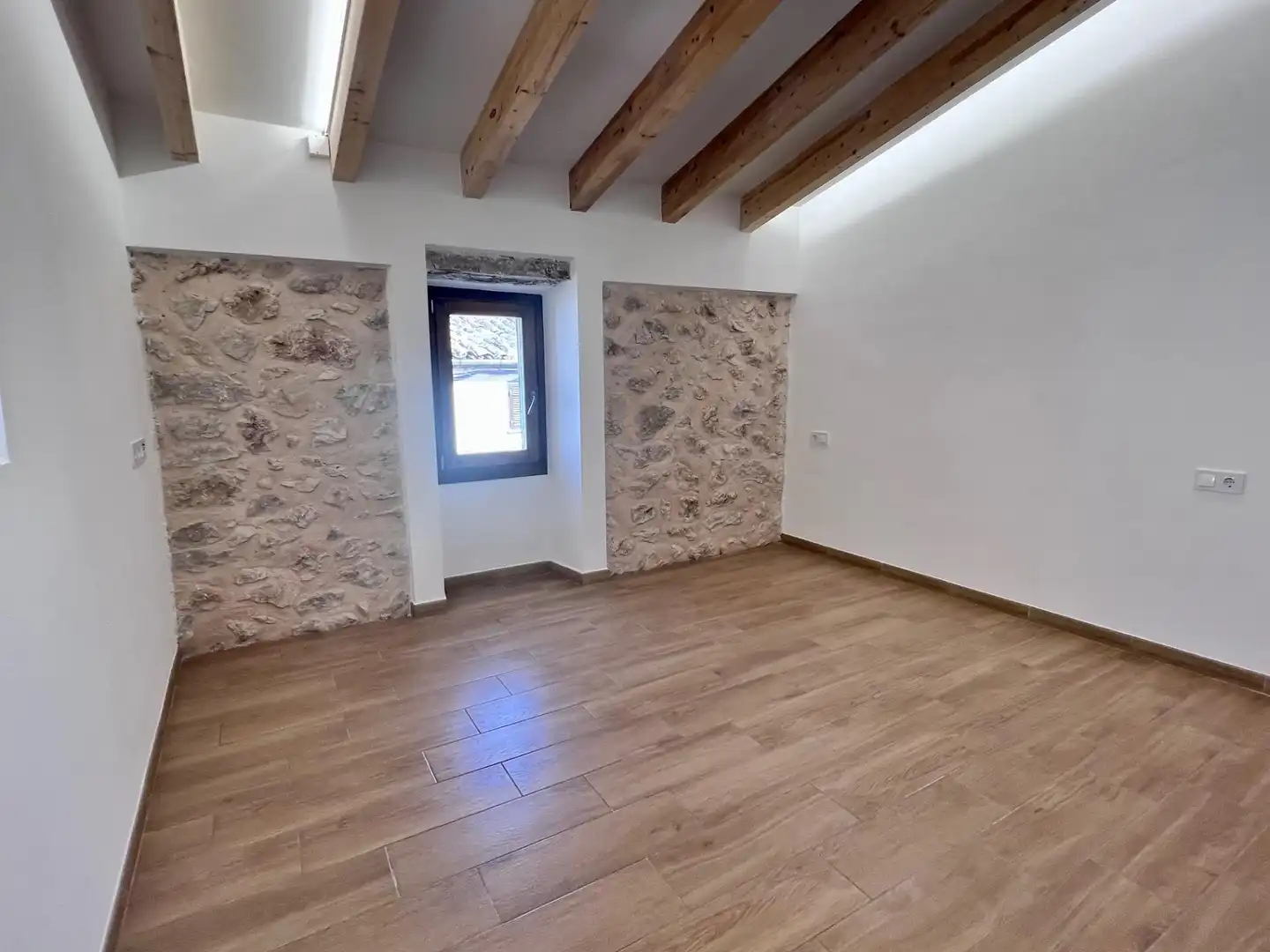 Flat for rent in Campanet  with Air Conditioner and Terrace