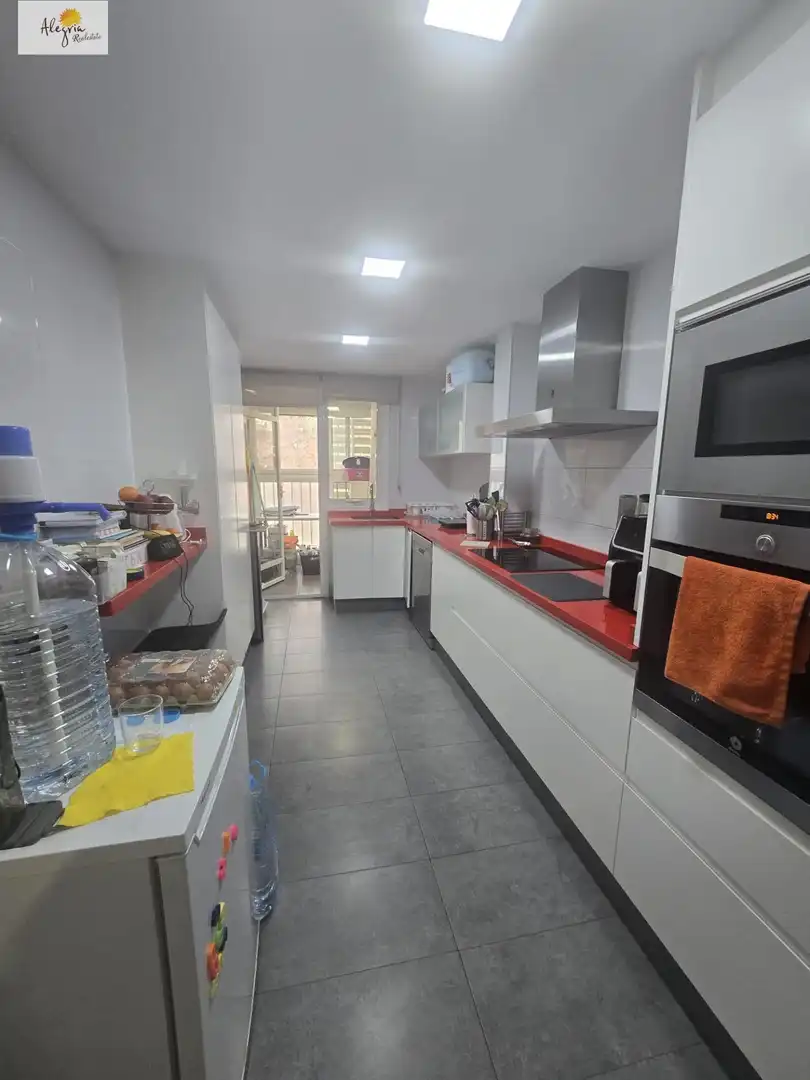 Cuina de Apartament en venda en Paterna amb Aire condicionat, Traster i Moblat
