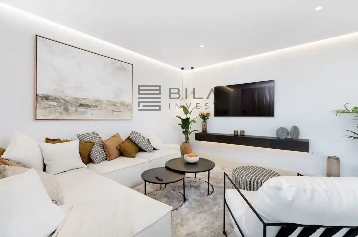 Living room of Flat for sale in Fuengirola  with Air Conditioner, Terrace and Storage room