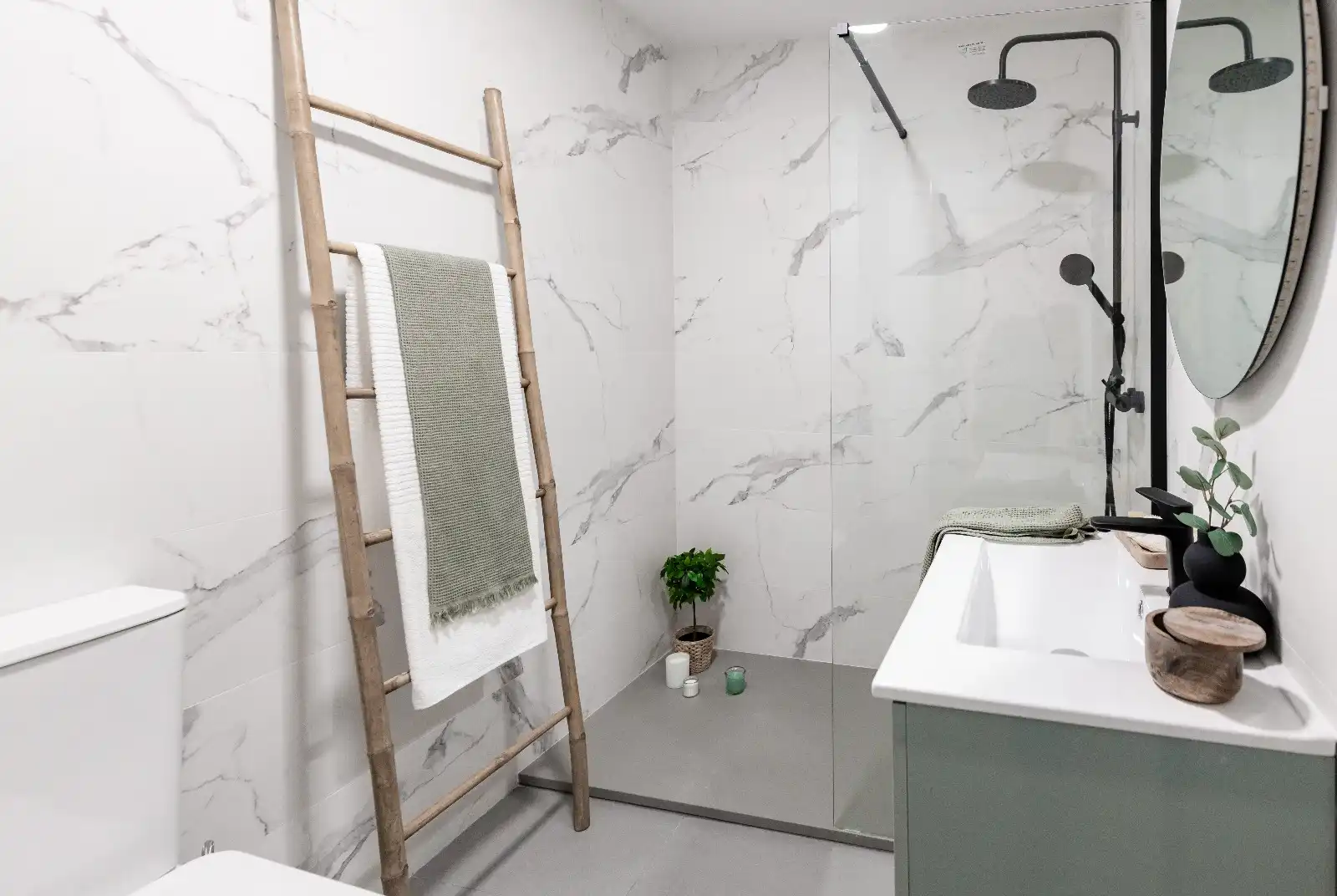 Baño de Planta baja en venta en Alcalá de Henares con Calefacción, Amueblado y Horno