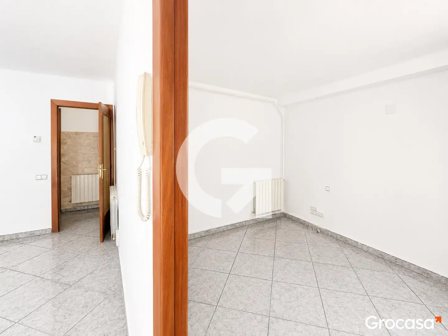 Piso en venta en Barcelona con Calefacción, Terraza y Trastero