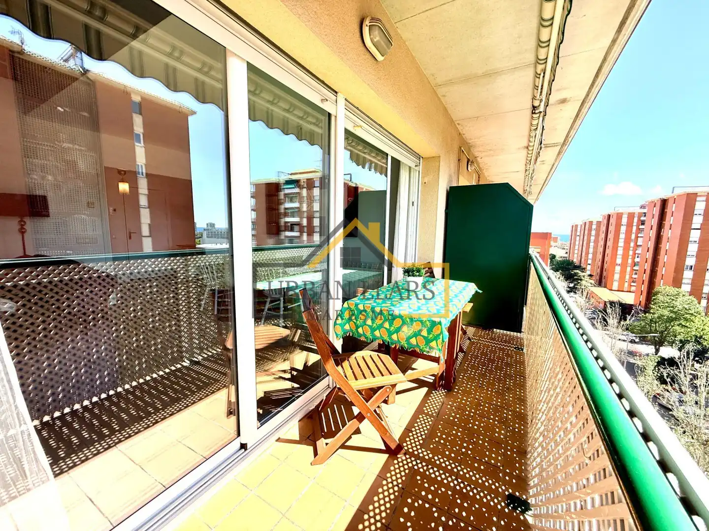 Terrasse von Dachboden zum Verkauf in Mataró mit Klimaanlage, Heizung und Parkett