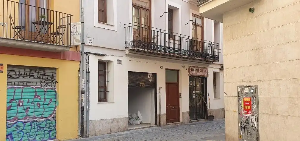 Vista exterior de Local de alquiler en Valencia