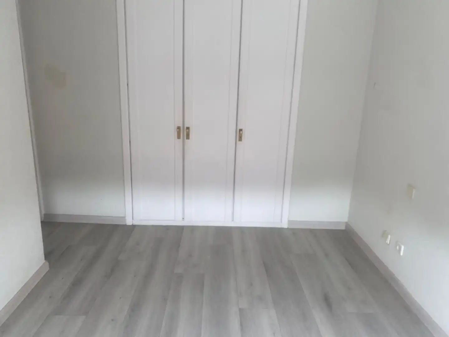 Bedroom of Flat for rent in Madrid  with Heating and Swimming Pool